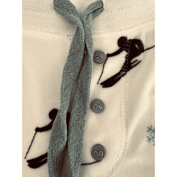 PJ Salvage Pajama Set Small White Black Snow Skiers Blue Snowflakes Winter NWOT - Picture 7 of 8